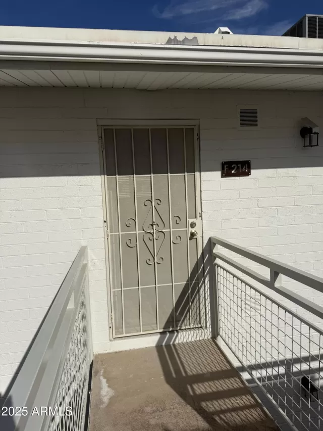 MLS: 6961372 Condo For Sale