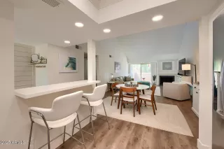 Photo #4: 6961545 Listing 