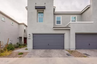 Photo #1: 6961568 Listing 