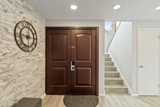 Photo #4: 6961590 Listing