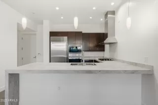 Photo #3: 6961654 Listing 