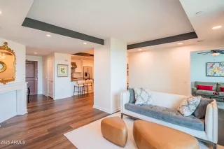 Photo #2: 6961889 Listing 