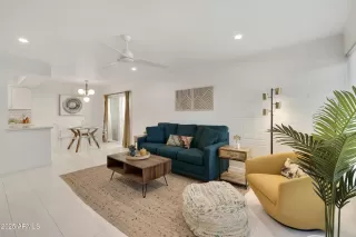 Photo #1: 6961903 Listing 