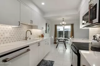 Photo #2: 6961903 Listing 