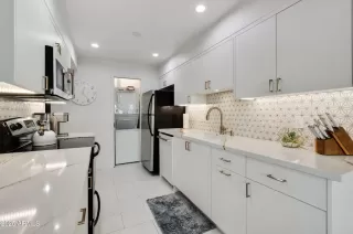 Photo #3: 6961903 Listing 