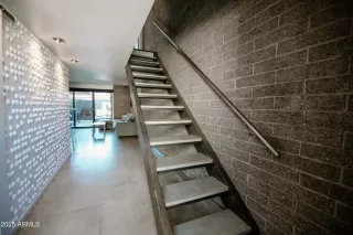 Photo #1: 6961959 Listing 