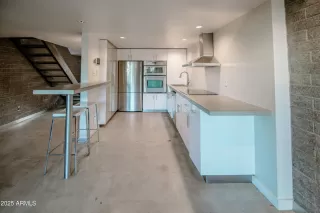 Photo #6: 6961959 Listing 