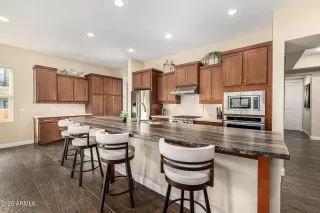 Photo #6: 6962211 Listing