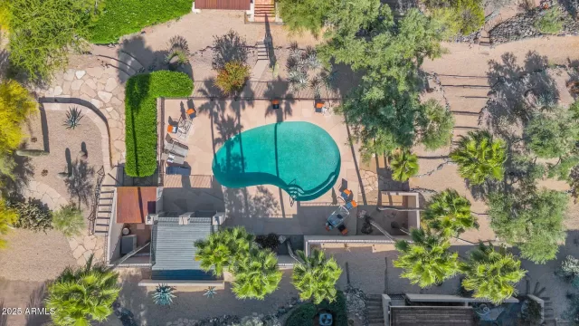 MLS: 6962277 Condo For Sale