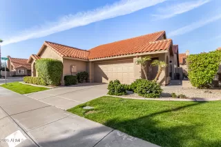 Photo #5: 6962289 Listing