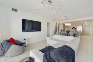 Photo #3: 6962354 Listing 