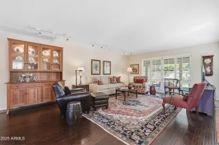 Photo #2: 6962500 Listing 