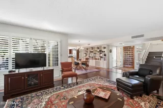 Photo #4: 6962500 Listing 