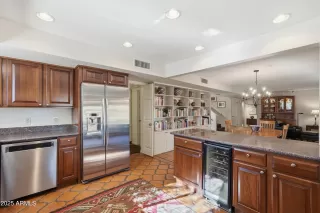 Photo #5: 6962500 Listing 