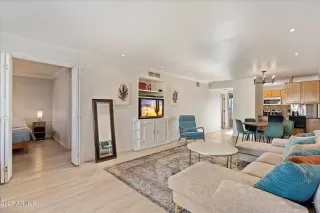 Photo #5: 6962636 Listing