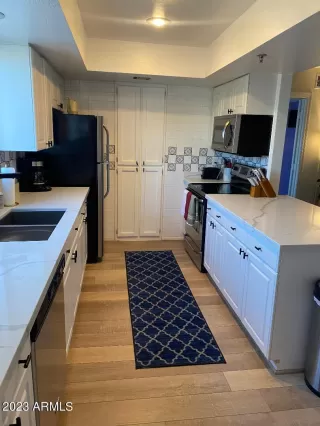 Photo #4: 6962687 Listing