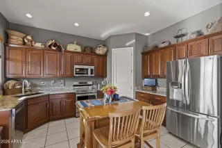 Photo #5: 6962734 Listing 