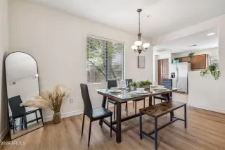 Photo #5: 6962849 Listing 