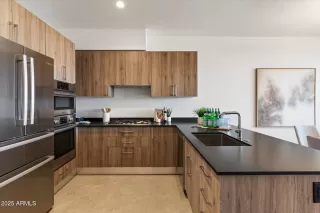 Photo #3: 6962864 Listing