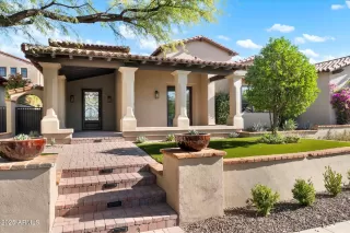 Photo #3: 6962913 Listing