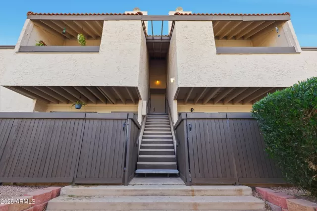 MLS: 6963016 Condo For Sale