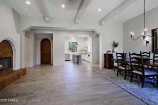 Photo #5: 6963050 Listing 