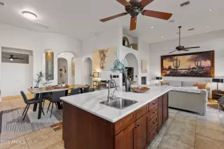 Photo #1: 6963177 Listing 