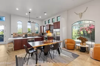 Photo #2: 6963177 Listing 