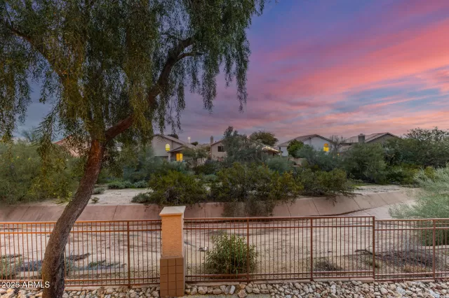 MLS: 6963245 Condo For Sale