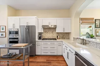 Photo #5: 6963297 Listing 