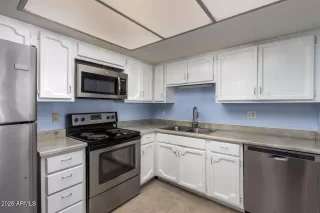 Photo #5: 6963422 Listing