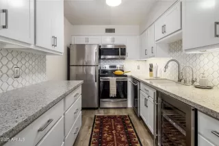 Photo #3: 6963456 Listing