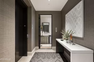 Photo #1: 6963458 Listing 