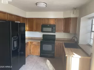 Photo #2: 6963581 Listing