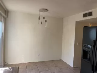 Photo #3: 6963581 Listing