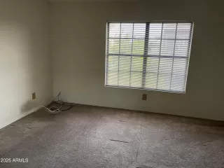 Photo #6: 6963581 Listing