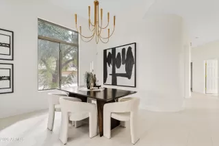 Photo #3: 6963706 Listing