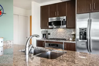 Photo #4: 6963749 Listing 