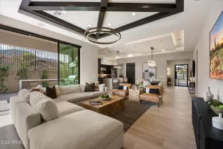 Photo #3: 6963856 Listing 