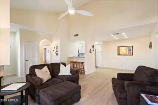 Photo #4: 6963869 Listing 