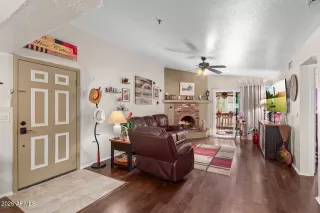 Photo #2: 6963904 Listing 