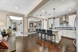 Photo #6: 6963959 Listing