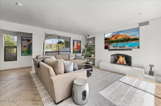 Photo #4: 6963978 Listing 