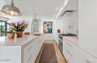 Photo #6: 6963978 Listing 