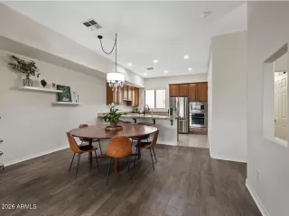 Photo #5: 6963982 Listing 