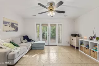 Photo #4: 6964080 Listing