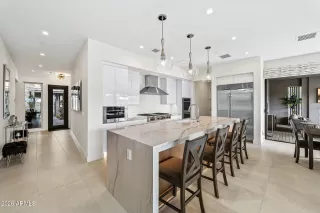 Photo #6: 6964264 Listing