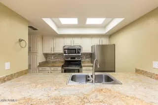 Photo #3: 6964379 Listing