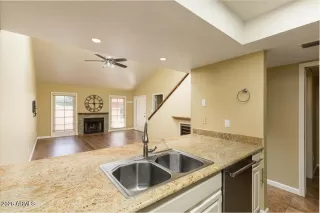 Photo #6: 6964379 Listing