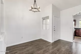 Photo #4: 6964450 Listing 